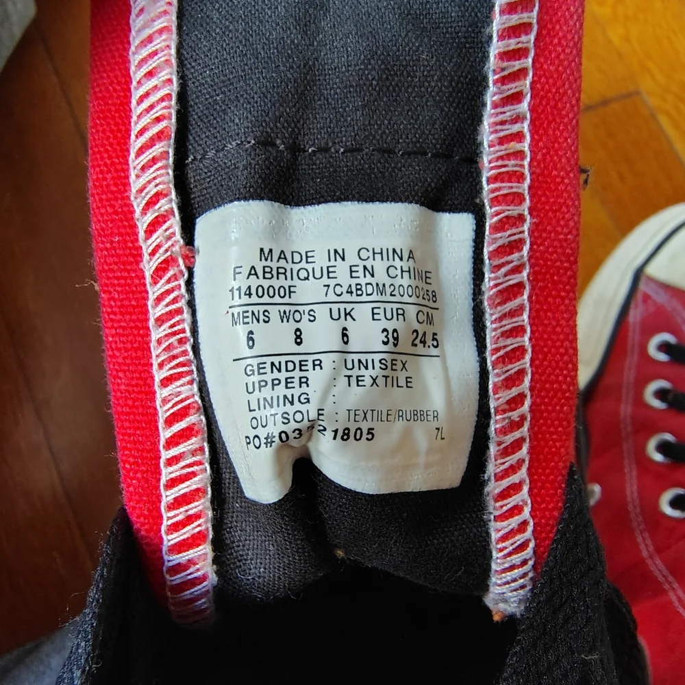SOLD Converse THE CLASH Chuck Taylor Limited Edition 2009 Vintage Red Chucks - Picture 10 of 10